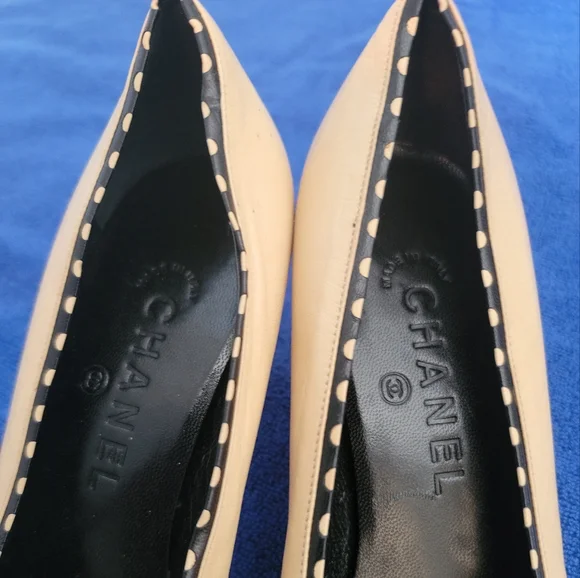 CHANEL Kitten heels shoes